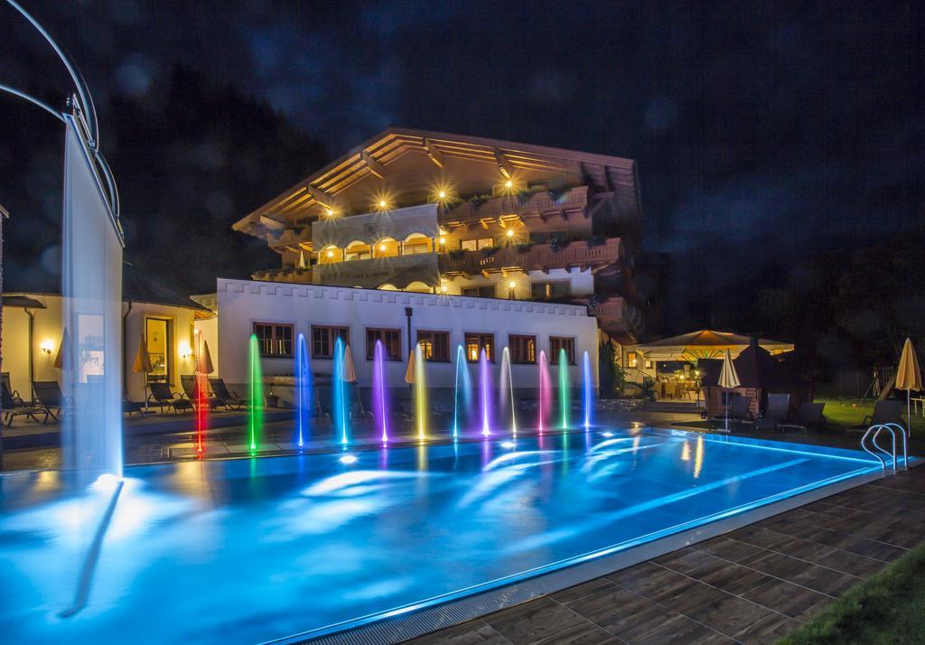 Landhotel Alpenhof Filzmoos Esterno foto