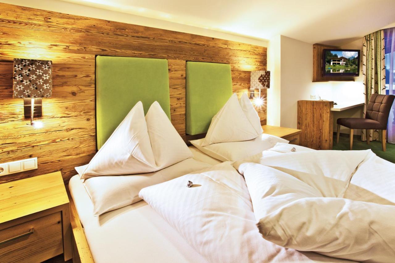 Landhotel Alpenhof Filzmoos Esterno foto
