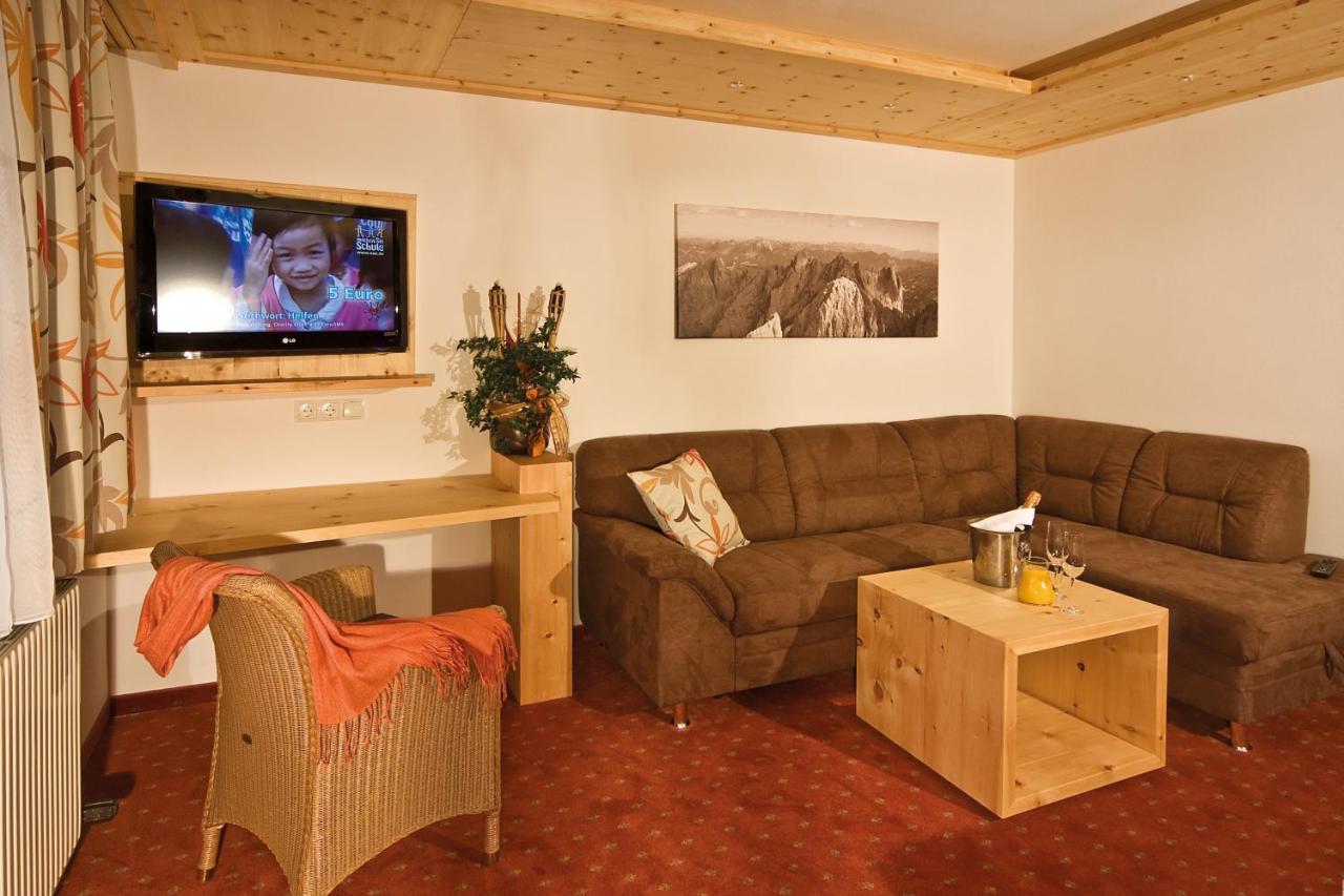 Landhotel Alpenhof Filzmoos Esterno foto
